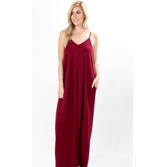 ✨2x Host Pick✨V-Neck Cami Maxi Dress - Picture 2 of 3